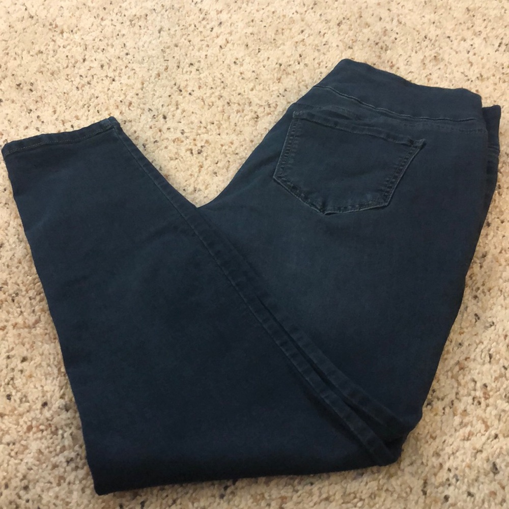 Stretchy skinny 👖 jeans
